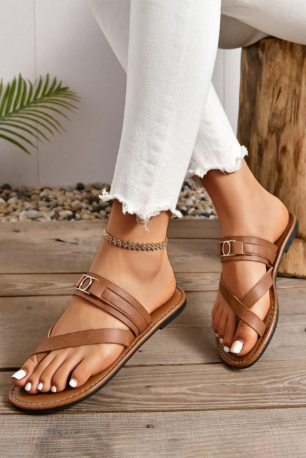 Everleigh Buckle Leathered Flat Slippers